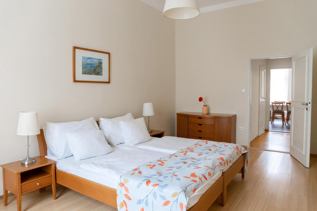 פראג Hotel Orion מראה חיצוני תמונה