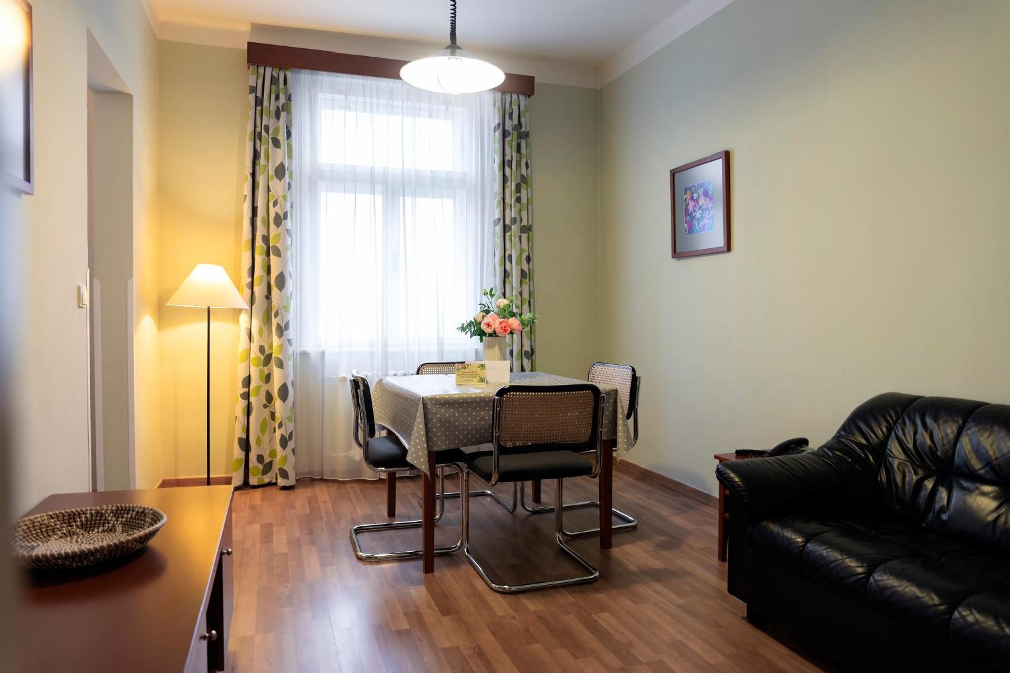 פראג Hotel Orion מראה חיצוני תמונה