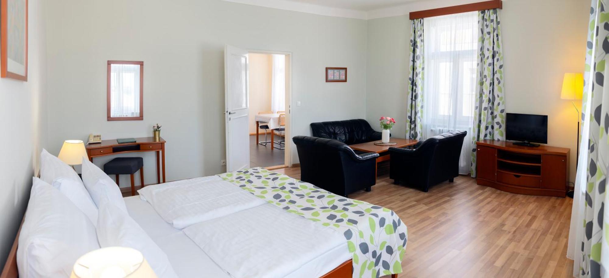 פראג Hotel Orion מראה חיצוני תמונה